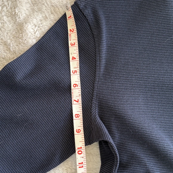 Apt. 9 Navy with Black  Small Men’s Pullover - Picture 4 of 13